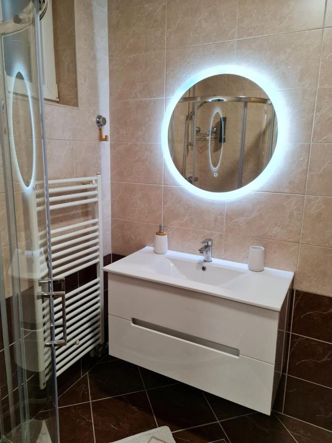 Apartman Vinyl - Self Chek-In Osijek Exteriér fotografie
