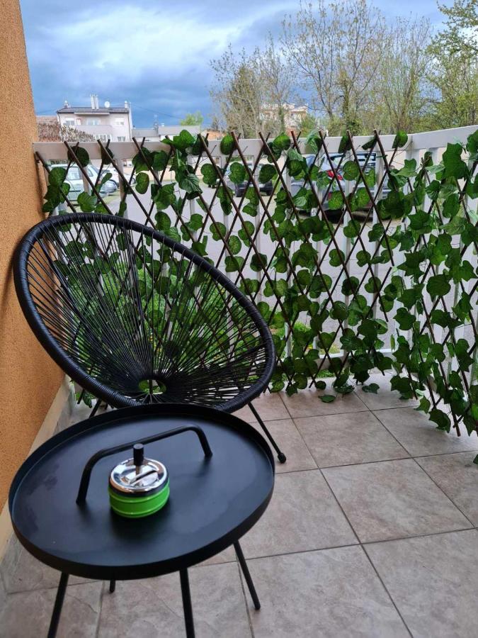 Apartman Vinyl - Self Chek-In Osijek Exteriér fotografie